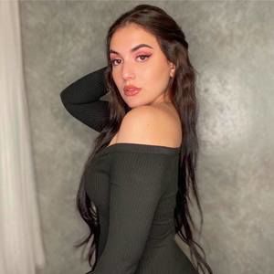 Meet your Posher, Giovana